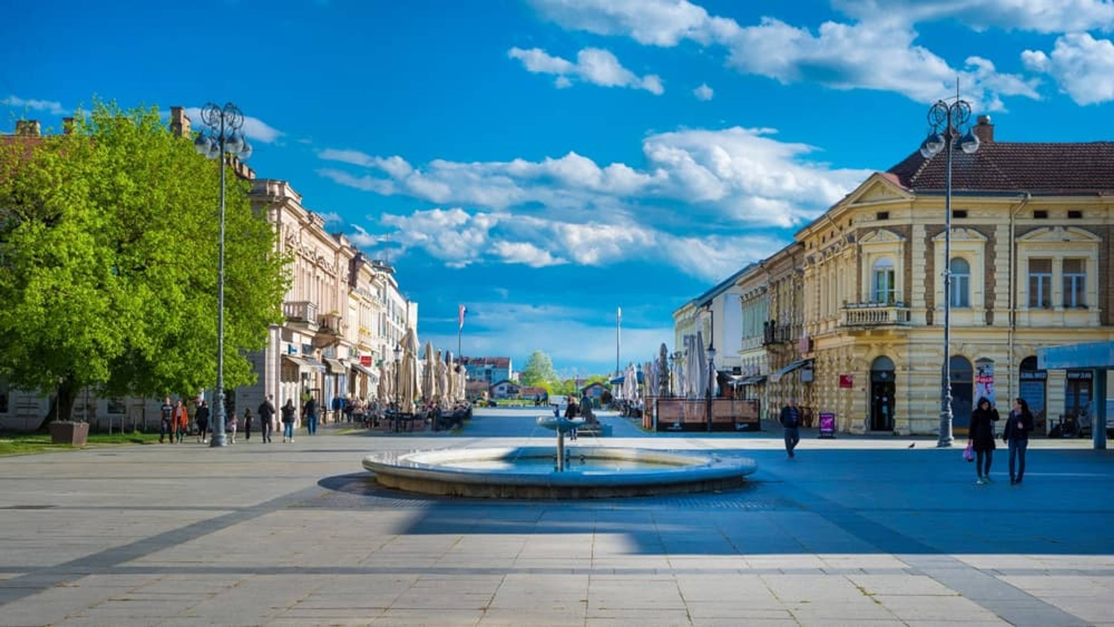 Slavonski Brod – náměstí Ivany Brlić Mažuranić