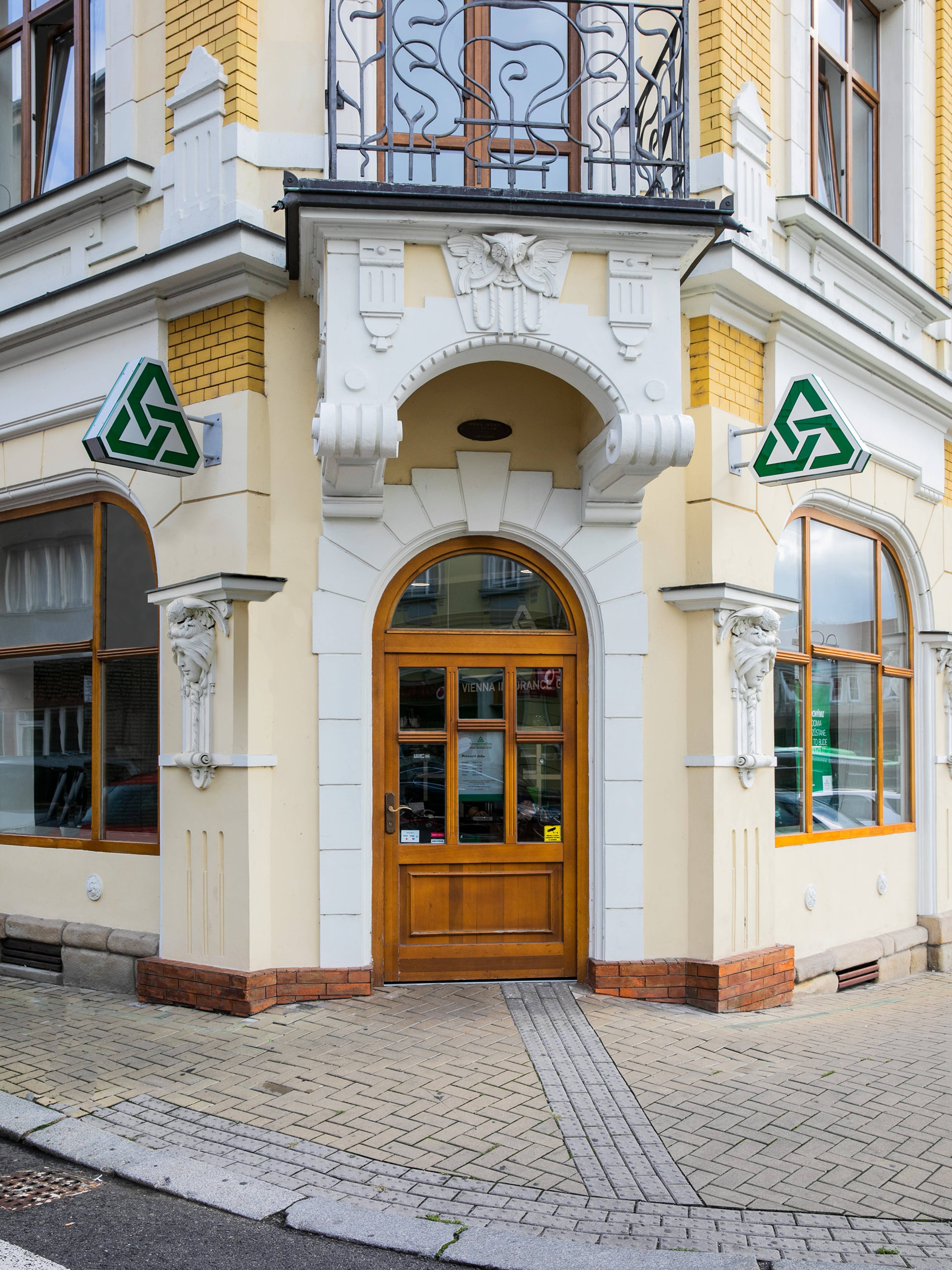 1920x2560Decin_Zbrojnicka.jpg