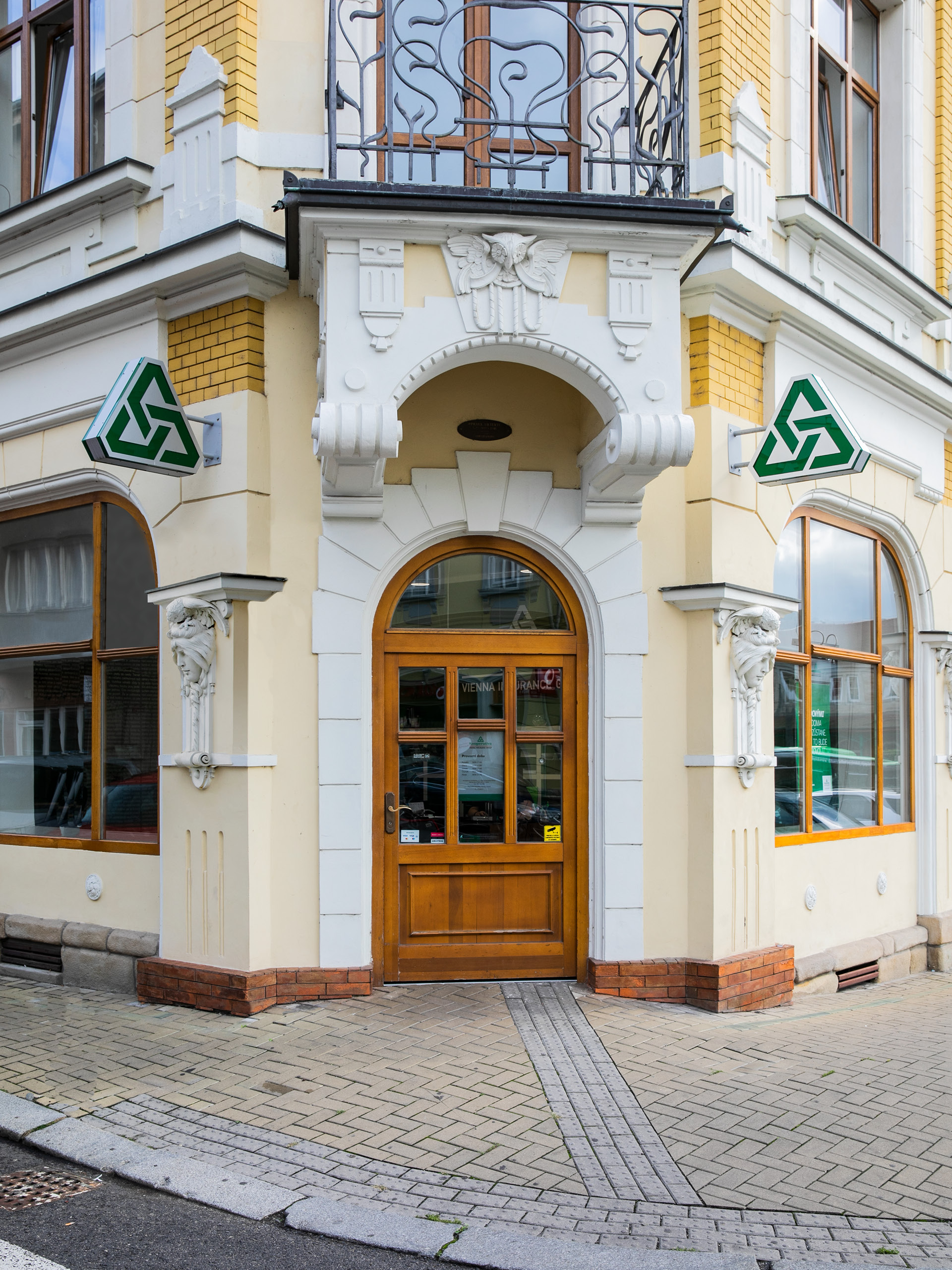 1920x2560Decin_Zbrojnicka.jpg