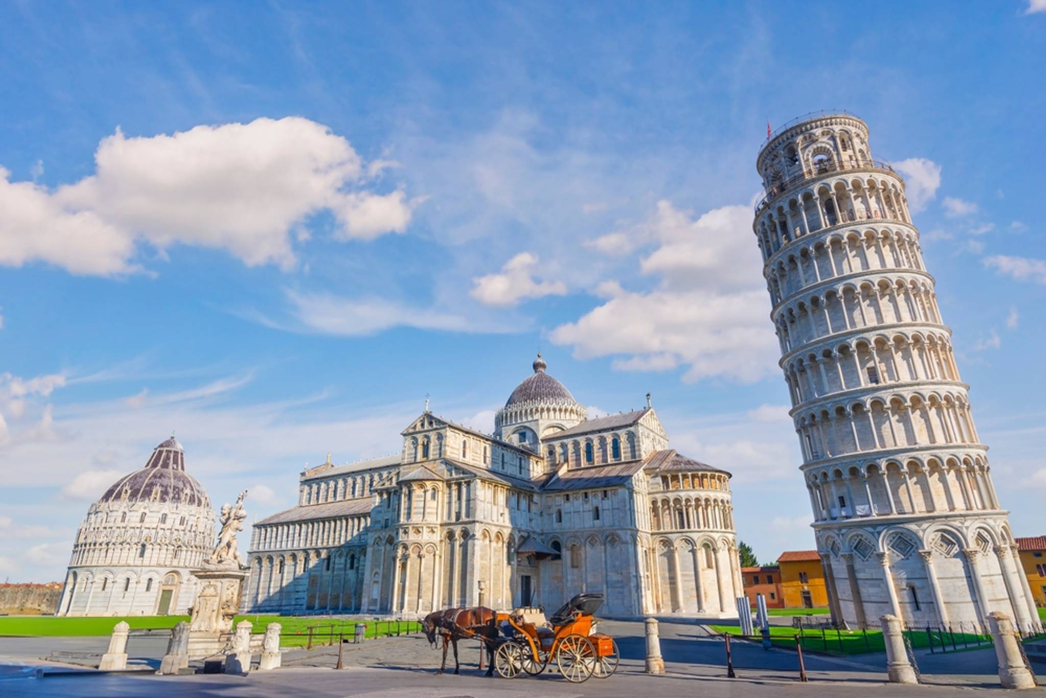 Pisa se svou známou šikmou věží