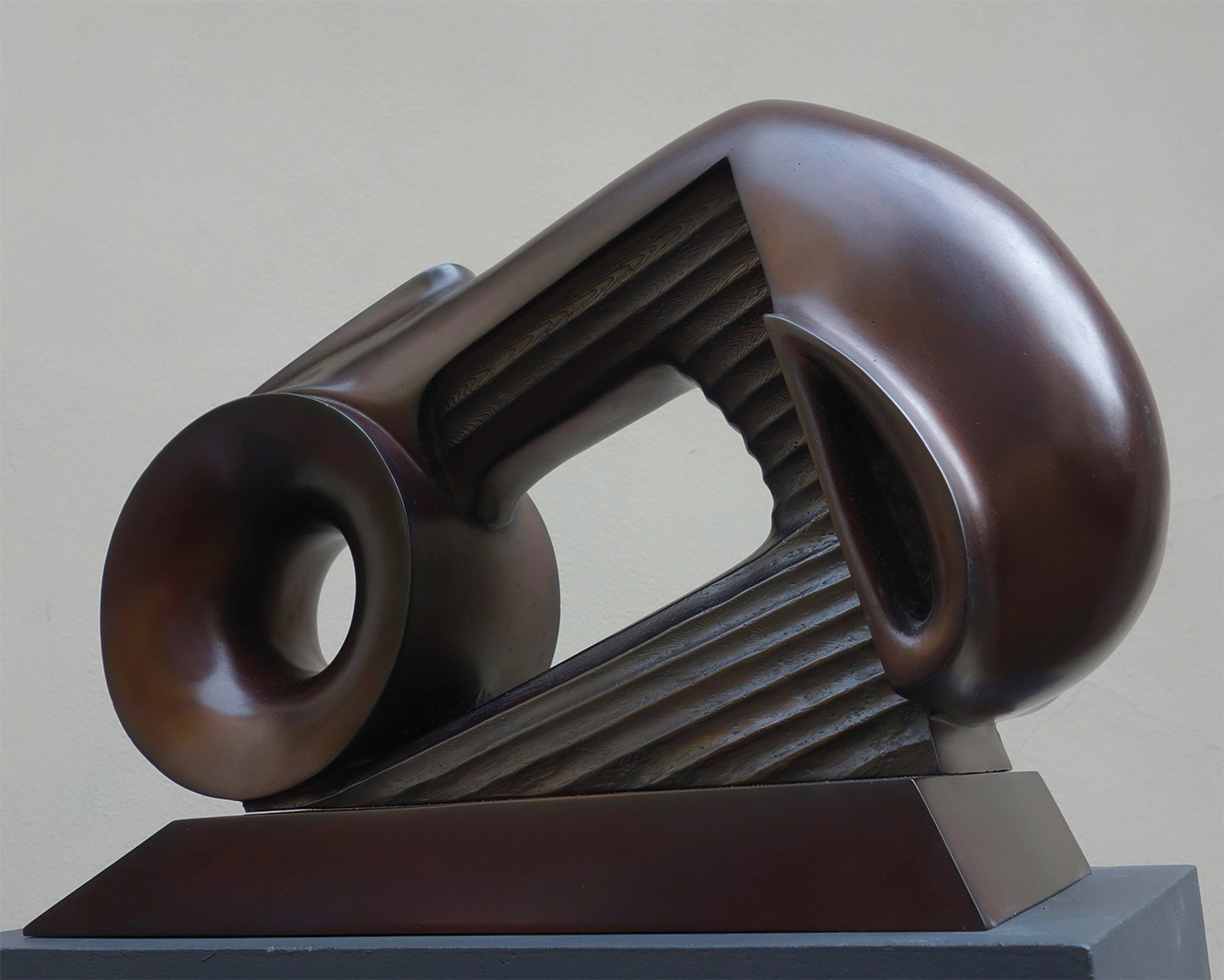 DYNAMIKON,2021,-bronz,45x25x15cm